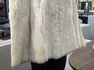 Satin-lined fur jacket - 2