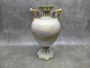 Crown Devon twin handled vase - 3