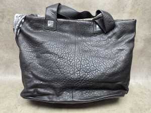 Designer-style silver tone handbag with floral lining - 3