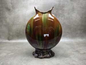 Floral maiolica vase. - 4