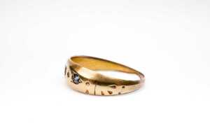 An antique sapphire ring in 15 carat yellow gold - 3