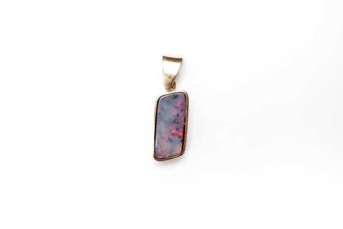 Opal doublet pendant in 9 carat yellow gold