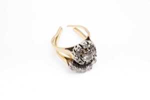 A broken soldered two diamond ring set in 18 carat and platinum - 2