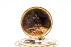 An antique ladies watch in 9 carat yellow gold - 4