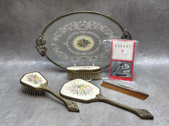 Regent brush and comb set with original brochure