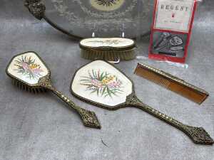 Regent brush and comb set with original brochure - 2