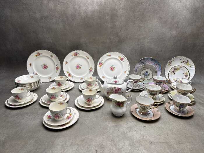Porcelain, including Royal Albert Old Country Roses