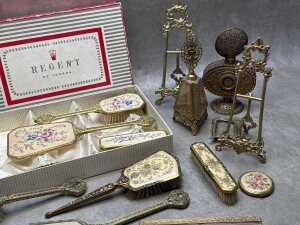 Dressing table items including a boxed Regent brush set - 3