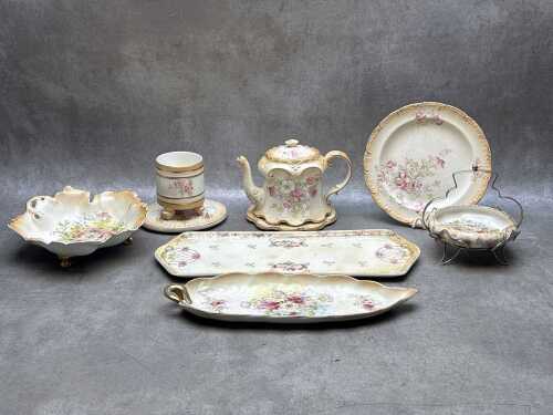 Antique porcelain blush ware including a sweet dish on metal stand