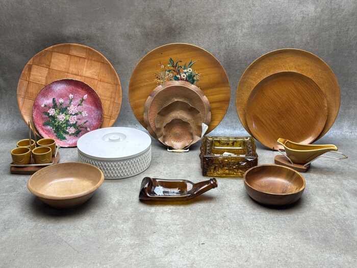 Retro kitchen and barware