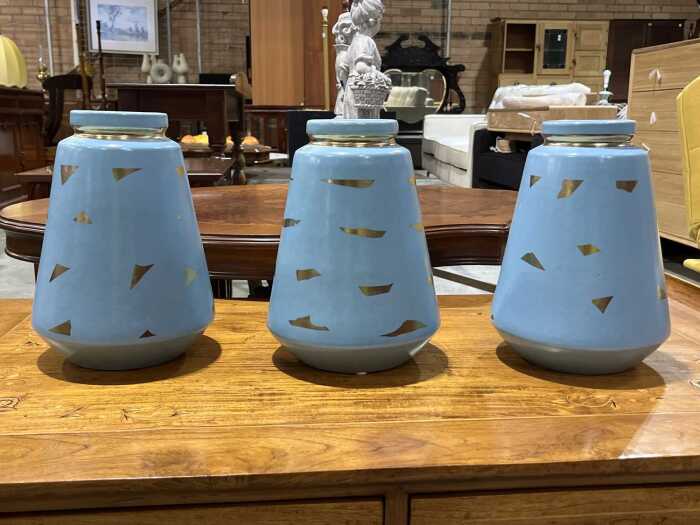 Trio of modern art ceramic vases - In blue with golden colouring finish