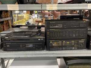 Marantz stereo system with turntable, tuner, amplifier, cassette deck and CD player