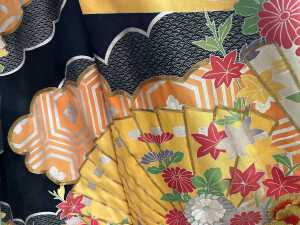 Large Japanese Kimono with hanging pole - 4