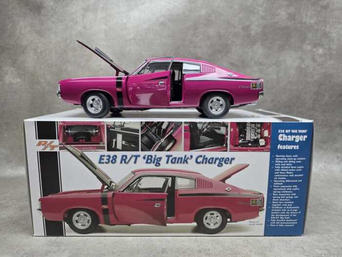 Classic Carlectables 1971 Chrysler Valiant Charger E38 R/T