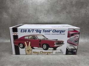 Classic Carlectables 1971 Chrysler Valiant Charger E38 R/T - 4
