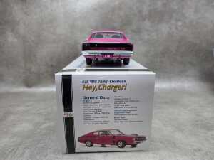 Classic Carlectables 1971 Chrysler Valiant Charger E38 R/T - 5