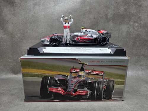 Hot Wheels Racing Vodafone McLaren Mercedes MP4-22 model car