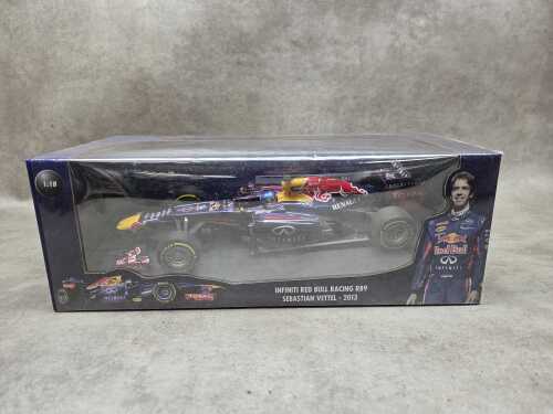 Minichamps Sebastian Vettel-2013 Red Bull racing model car