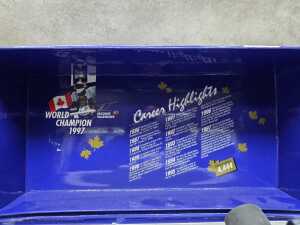 Minichamps 1:18 scale Williams Renault FW19 model car - 3