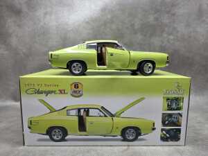 Classic Carlectables 1973 VJ Series Charger XL in Sunfire yellow - 2