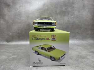 Classic Carlectables 1973 VJ Series Charger XL in Sunfire yellow - 3