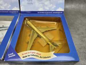 Two Gemini Jets Boeing 747 model planes - 4