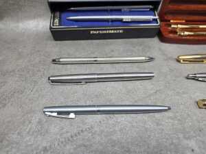 Mainly ballpoint pens, including Parker - 3