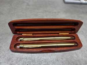 Mainly ballpoint pens, including Parker - 7