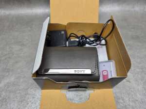 Sony Cyber-shot digital camera DSC-HX7V - 5