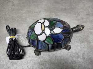 Tiffany-style-stained glass turtle accent lamp - 4