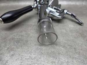 Wine bottle opener - table-mounted - 3