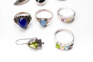 A collection of jewellery in sterling silver - 4
