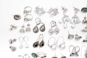 A large collection of earrings in sterling silver - 2