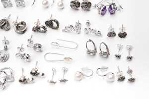 A large collection of earrings in sterling silver - 5