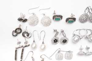 A large collection of earrings in sterling silver - 2