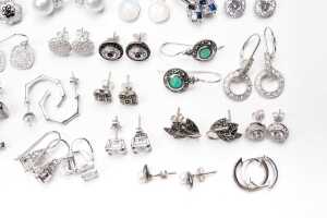 A large collection of earrings in sterling silver - 5