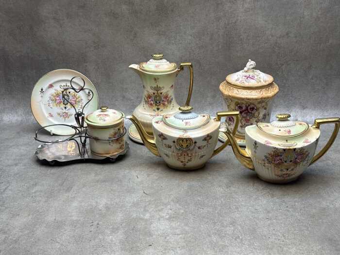 Antique porcelain blush ware, most with medallion decoration