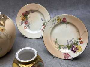 Four antique Royal Worcester porcelain pieces - 2