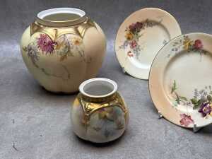 Four antique Royal Worcester porcelain pieces - 3
