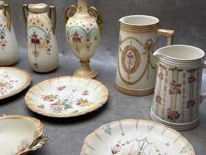 Antique porcelain blush ware including a tri-lobe leaf-shaped serving dish. - 4