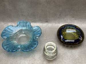 Three art glass pieces - 2