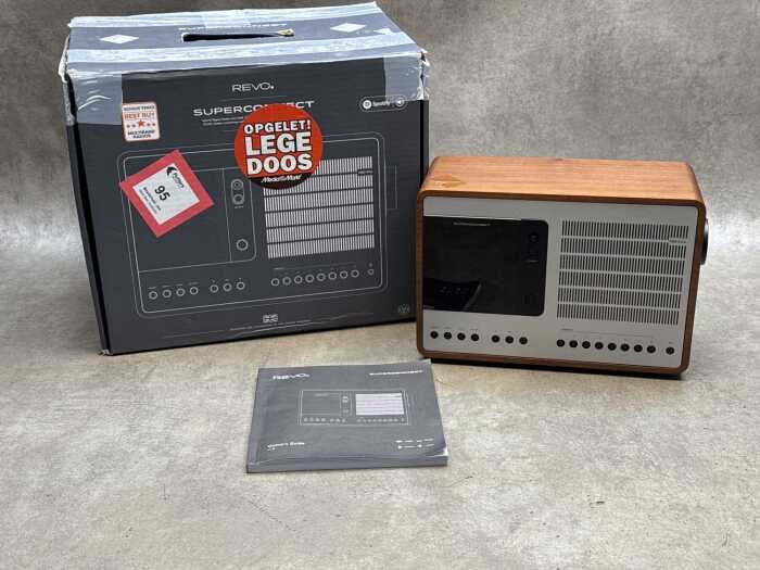 Revo SuperConnect table radio and music player