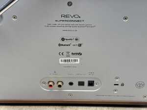 Revo SuperConnect table radio and music player - 4