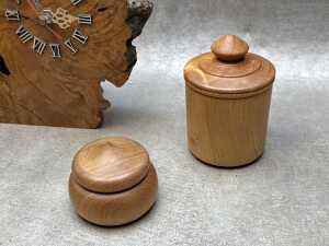 Assorted treen including mulga root clock and pen holder, etc - 3
