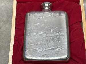 Assorted items / curios - 4