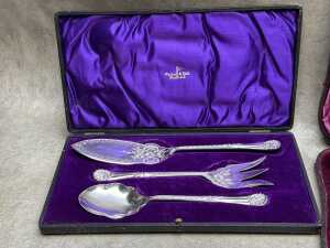 Silver and gold-plated tableware, including antique cutlery - 3