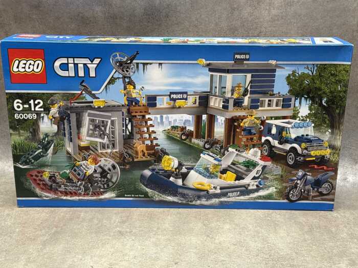 LEGO City Swap Police Station set C2015