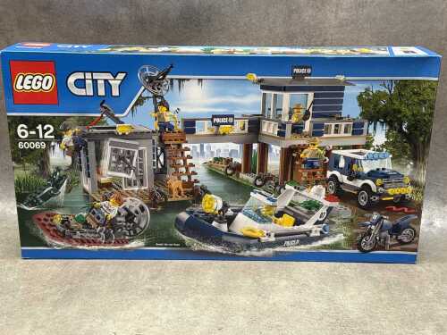 LEGO City Swap Police Station set C2015