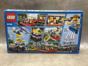 Lego City Crooks' Hideout C2015 - 2