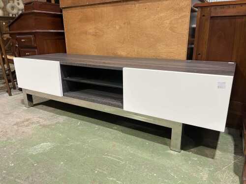 Modern two-tone entertainment unit
